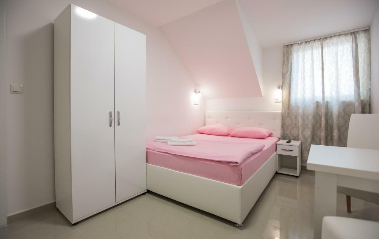Pansion Kipovi Bed & Breakfast Tuzla Ngoại thất bức ảnh